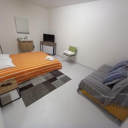 Chez Jean-Claude Chambre 4 Personnes Wavre Eksteriør billede